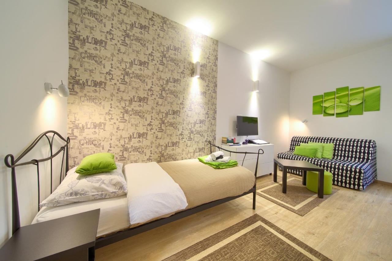 Logo Apartments 5 Min Walk To Main Square Zagreb Luaran gambar
