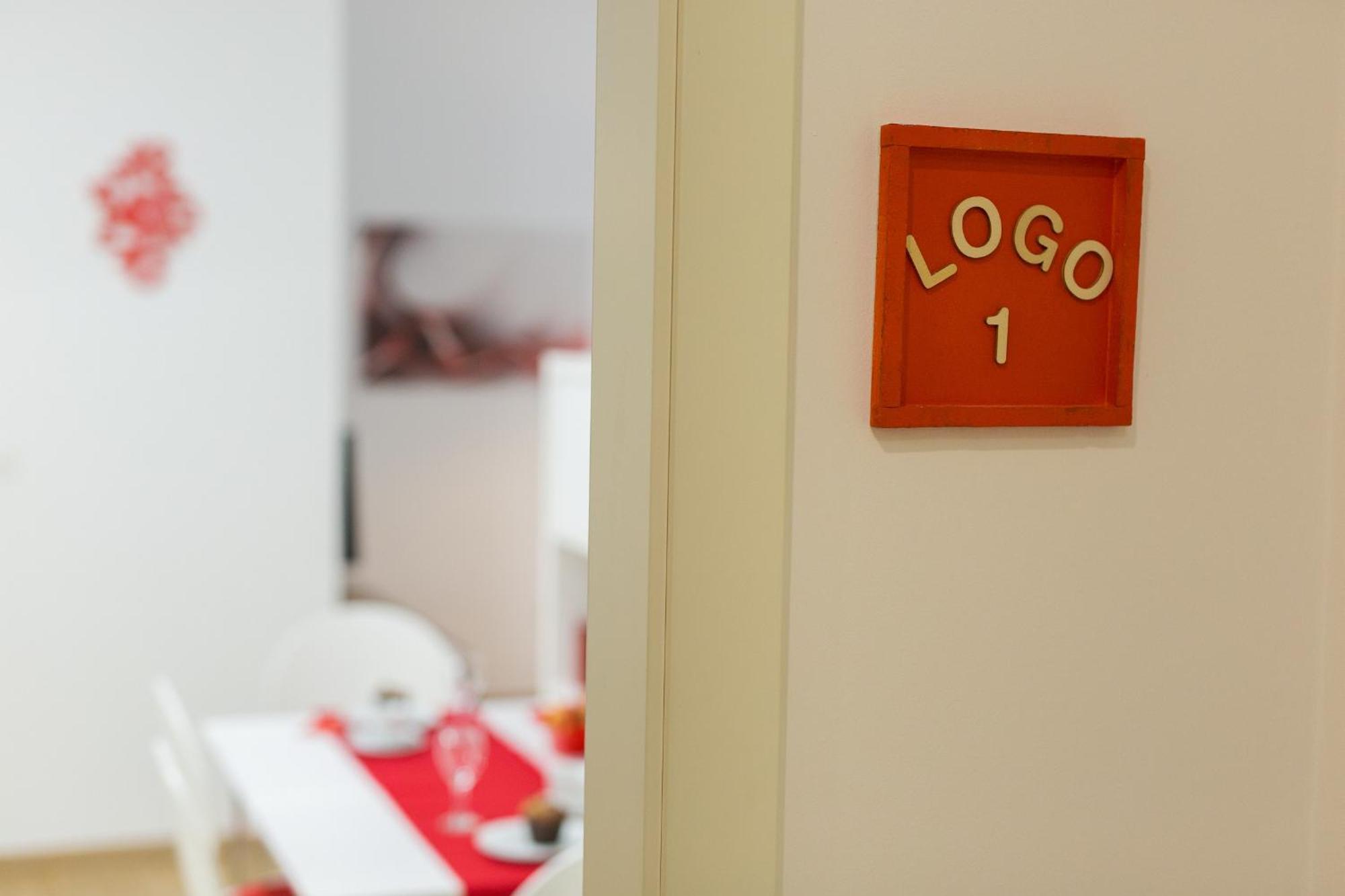 Logo Apartments 5 Min Walk To Main Square Zagreb Bilik gambar